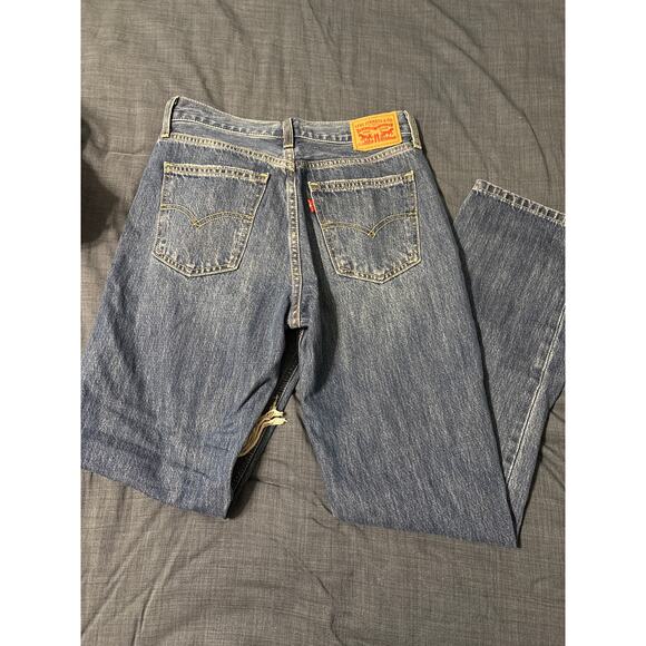 Levi's Low Pro Straight Distressed Jeans Women's Size 26 - Picture 3 of 3
